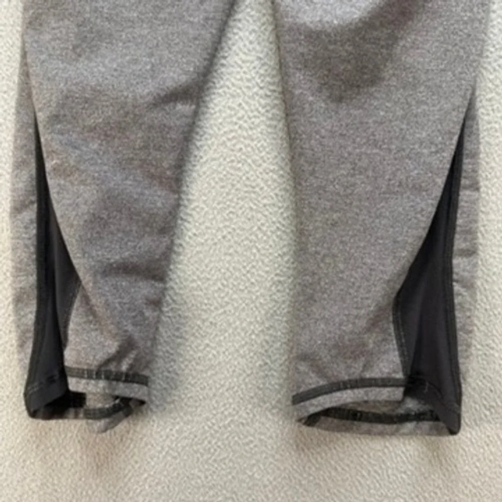 Lululemon Wunder Under Crop Leggings‎ High Rise Slim 4 Gray Black Mesh Hem